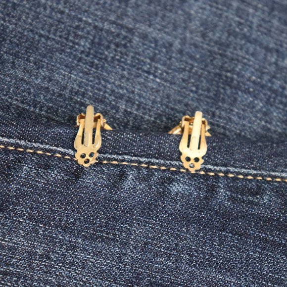 VTG 1980s Enamel Heart Clip On Earrings - Picture 3 of 3